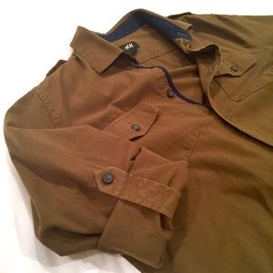 H&M Men’s olive green/brown long sleeve shirt
